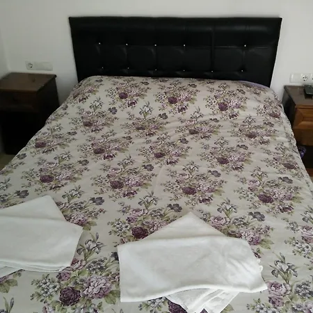 Uygar Hotel
